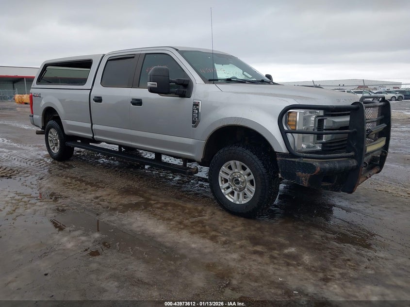 1FT7W3B62JEB72860 2018 Ford F-350 Xl auction photo 1