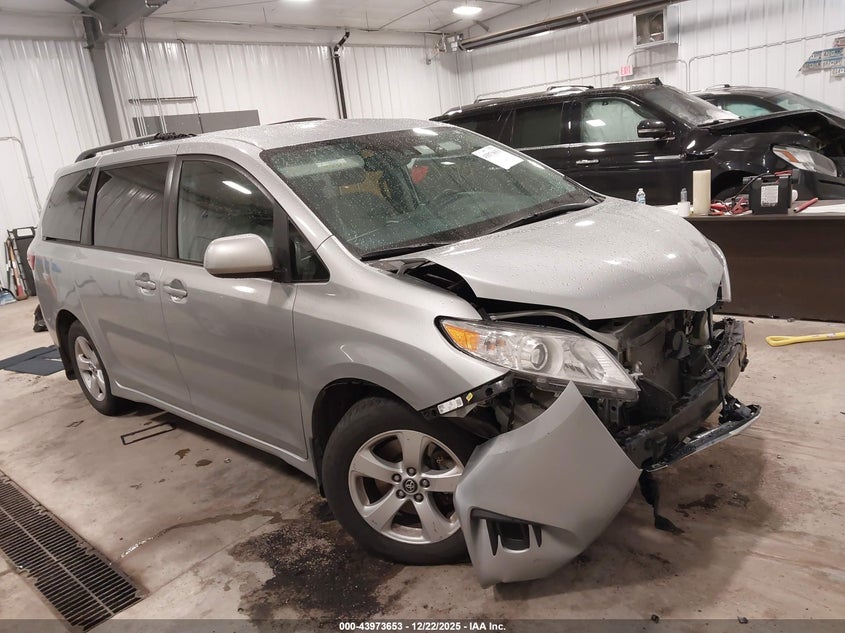 2020 Toyota Sienna Le 8-Passenger