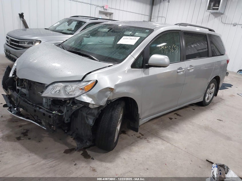 2020 Toyota Sienna Le 8-Passenger