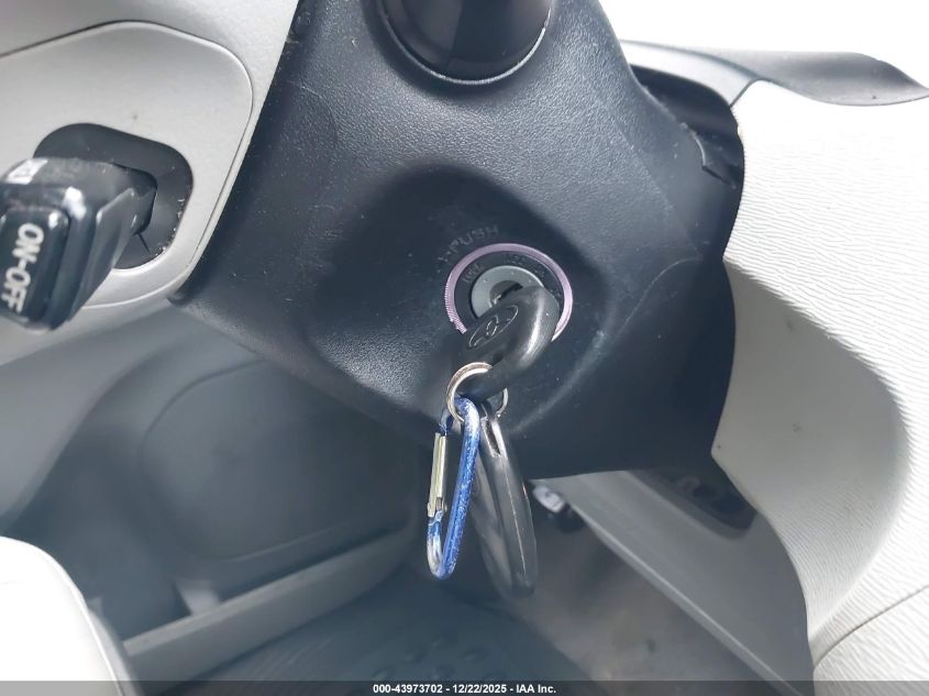 2013 Toyota Sienna Se 8 Passenger VIN: 5TDXK3DC1DS333051 Lot: 43973702