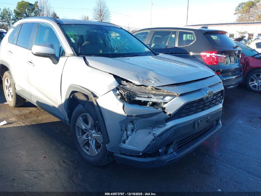2022 Toyota Rav4 Xle VIN: 2T3W1RFV2NW206910 Lot: 43973767