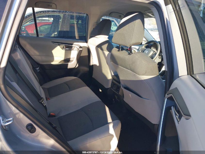 2022 Toyota Rav4 Xle VIN: 2T3W1RFV2NW206910 Lot: 43973767