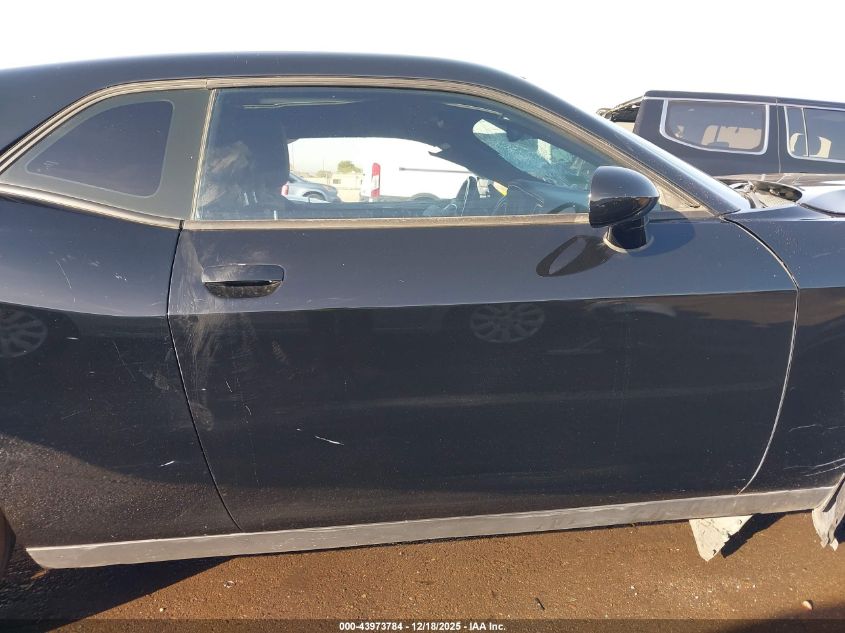 2018 Dodge Challenger Sxt VIN: 2C3CDZAGXJH202590 Lot: 43973784