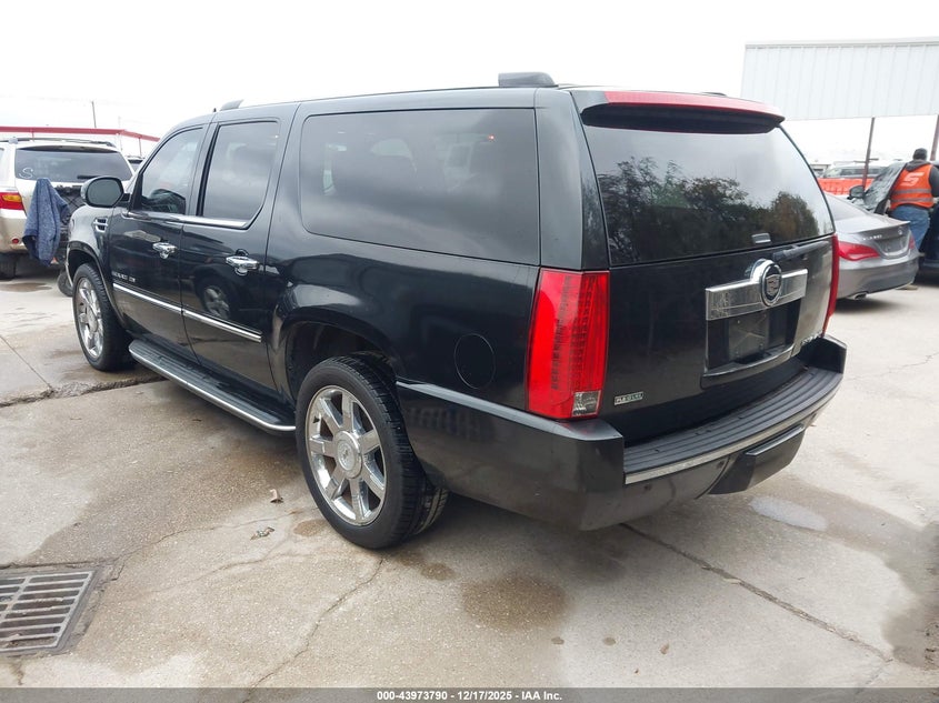 Vin: 1gys4hef1br354918, lot: 44469486, cadillac escalade esv luxury 20113