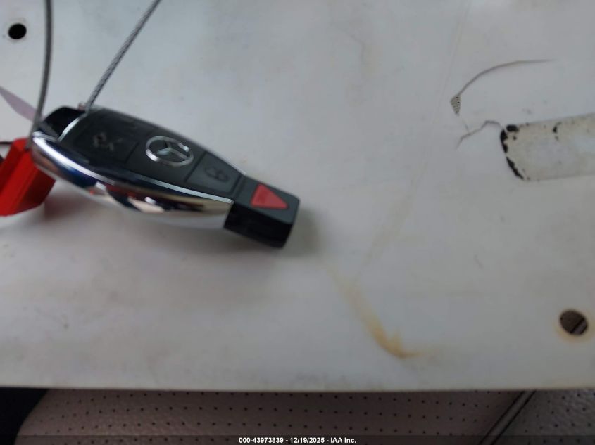 2017 Mercedes-Benz C 300 4Matic VIN: 55SWF4KB2HU207354 Lot: 43973839