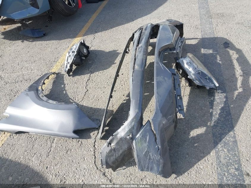 2017 Toyota Rav4 Xle VIN: 2T3RFREV5HW694271 Lot: 43973880