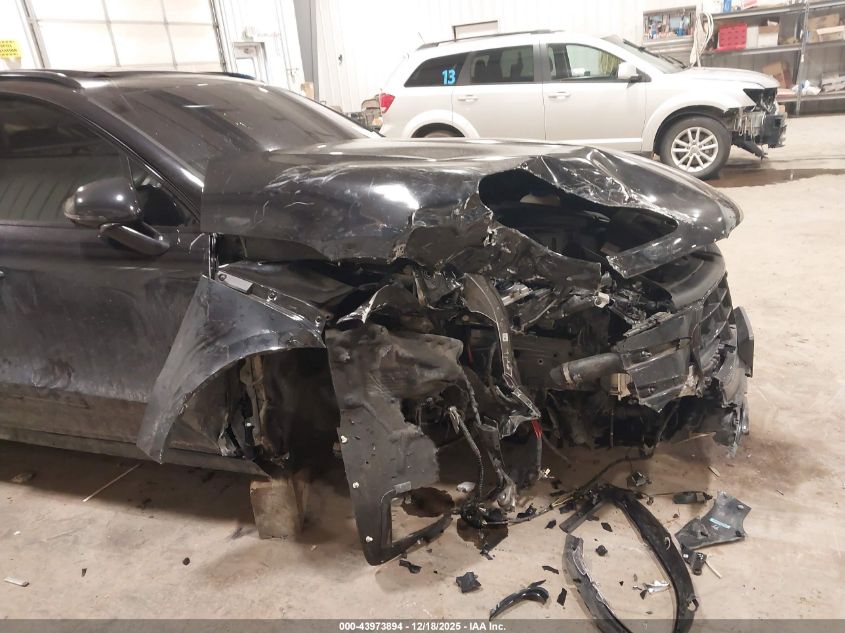 2018 Porsche Macan Turbo W/Performance Package VIN: WP1AF2A58JLB70887 Lot: 43973894