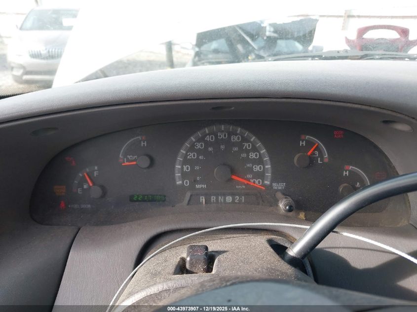 1999 Ford F-150 Lariat/Work Series/Xl/Xlt VIN: 1FTRF17W2XKB69036 Lot: 43973907