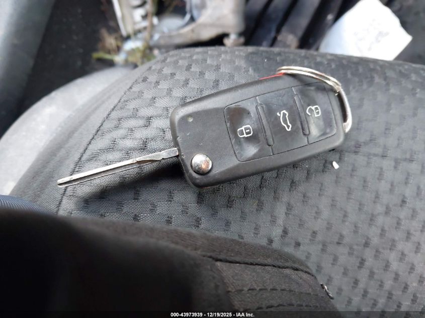 2012 Volkswagen Jetta 2.0L S VIN: 3VW2K7AJ6CM309909 Lot: 43973939