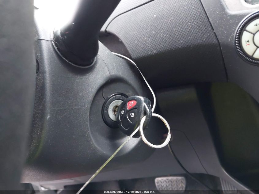 2009 Toyota Yaris VIN: JTDJT903295256490 Lot: 43973953