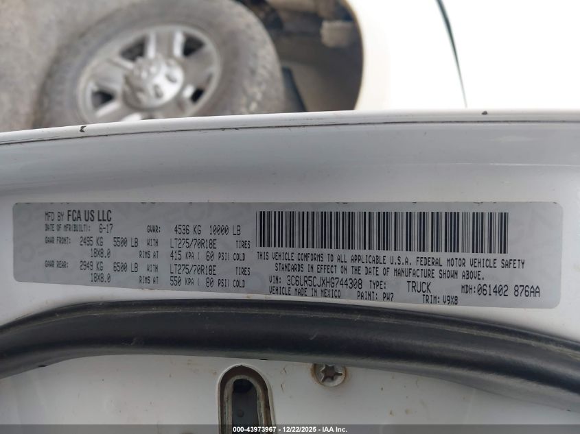 2017 Ram 2500 Tradesman 4X4 6'4 Box VIN: 3C6UR5CJXHG744308 Lot: 43973967