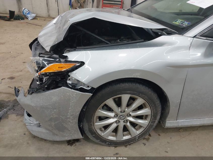 2018 Toyota Camry Le VIN: 4T1B11HK7JU614373 Lot: 43974004