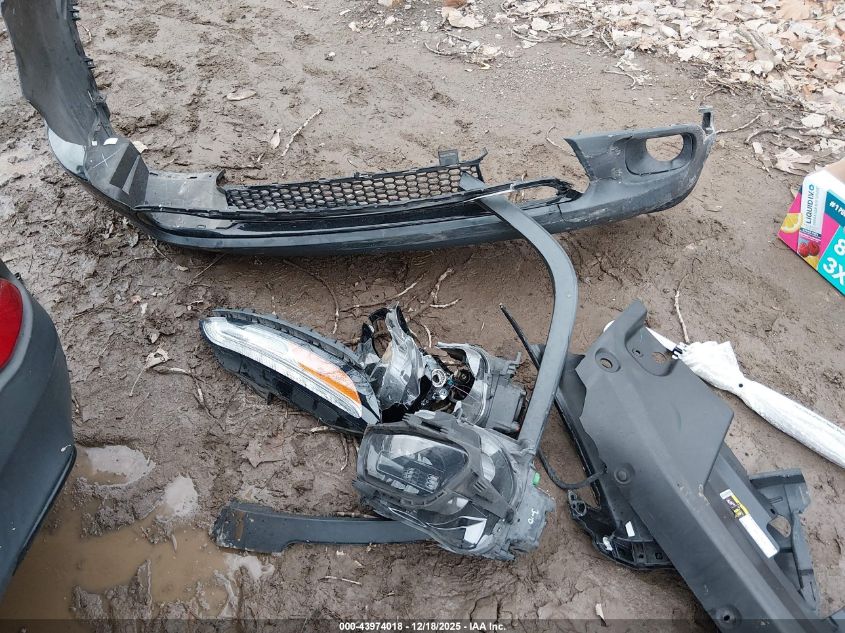 2018 Jeep Cherokee Latitude Fwd VIN: 1C4PJLCB2JD556492 Lot: 43974018