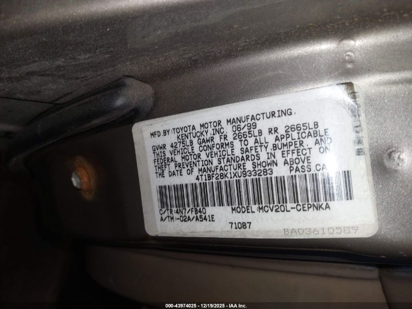 1999 Toyota Camry Le V6 VIN: 4T1BF28K1XU933283 Lot: 43974025