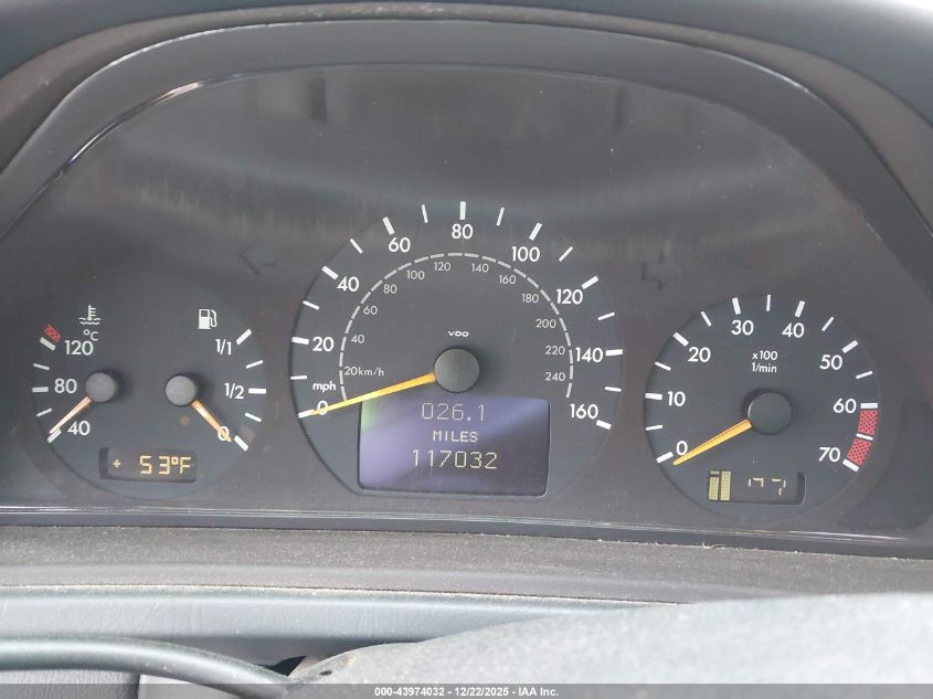 2000 Mercedes-Benz Clk 320 VIN: WDBLJ65G3YF138187 Lot: 43974032