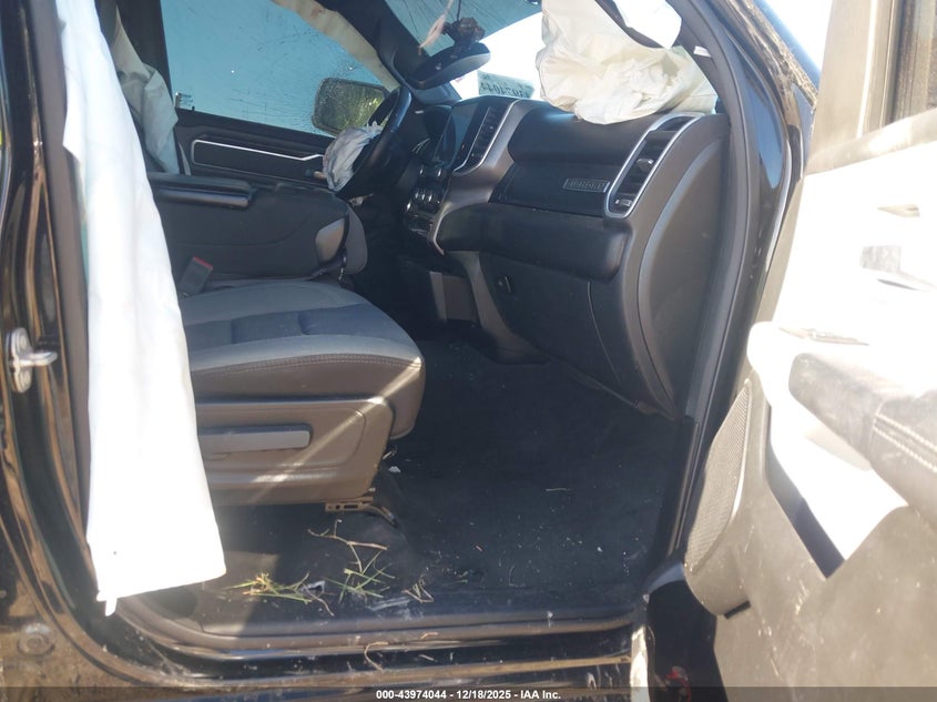 2022 Ram 1500 Big Horn 4X2 6'4 Box