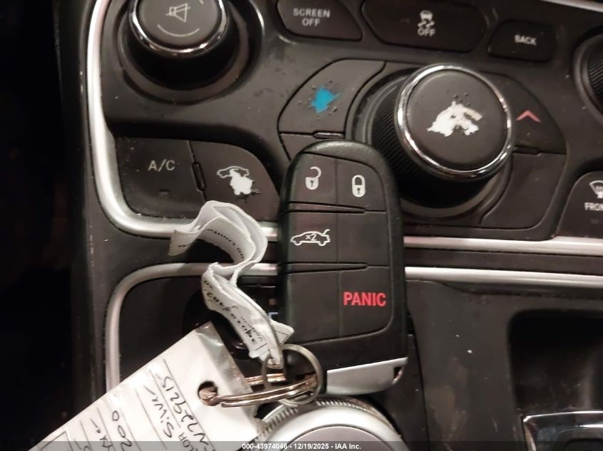 2015 Chrysler 200 Limited VIN: 1C3CCCAB7FN729215 Lot: 43974046