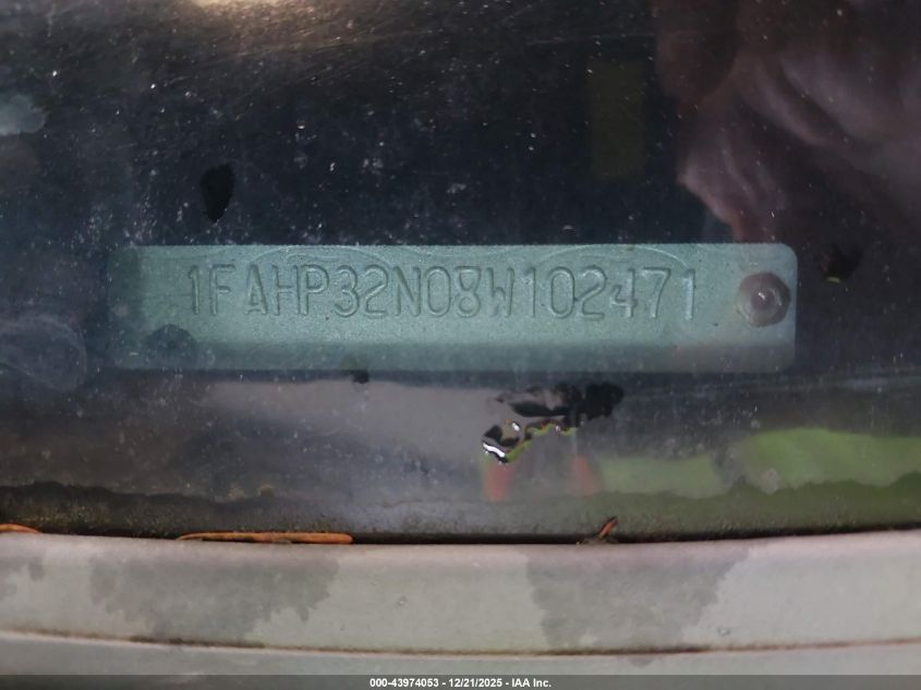 2008 Ford Focus S VIN: 1FAHP32N08W102471 Lot: 43974053