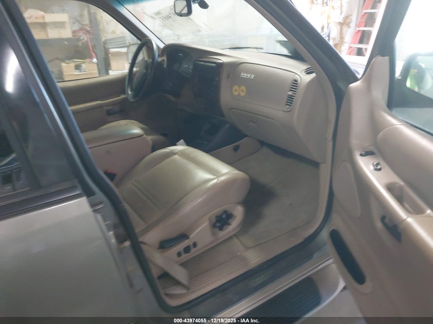 4M2ZU86P9YUJ46250 2000 MERCURY MOUNTAINEER photo no. 5