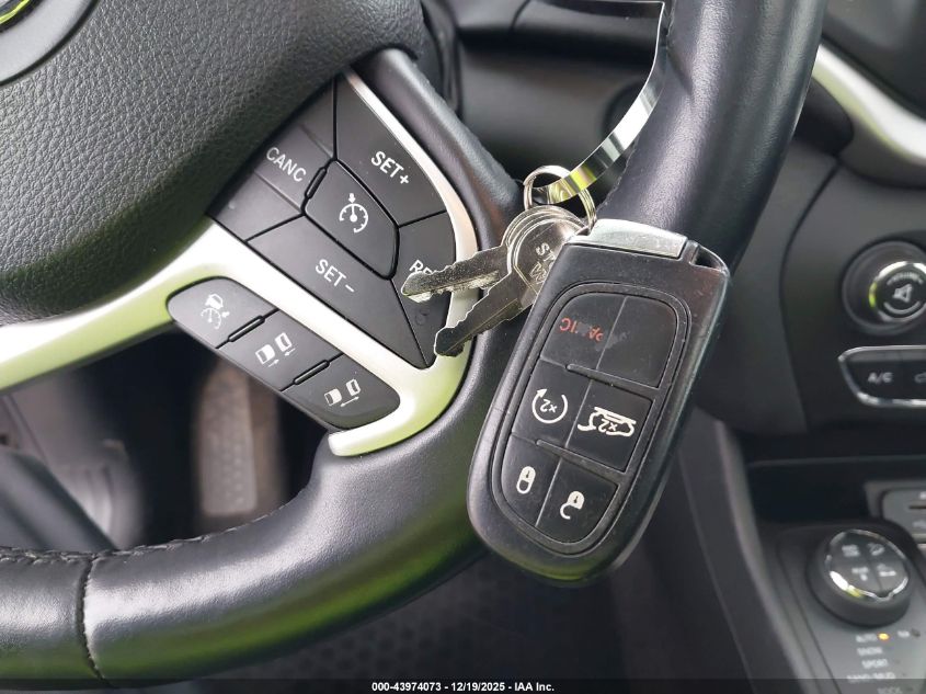 2015 Jeep Cherokee Trailhawk VIN: 1C4PJMBS1FW652973 Lot: 43974073