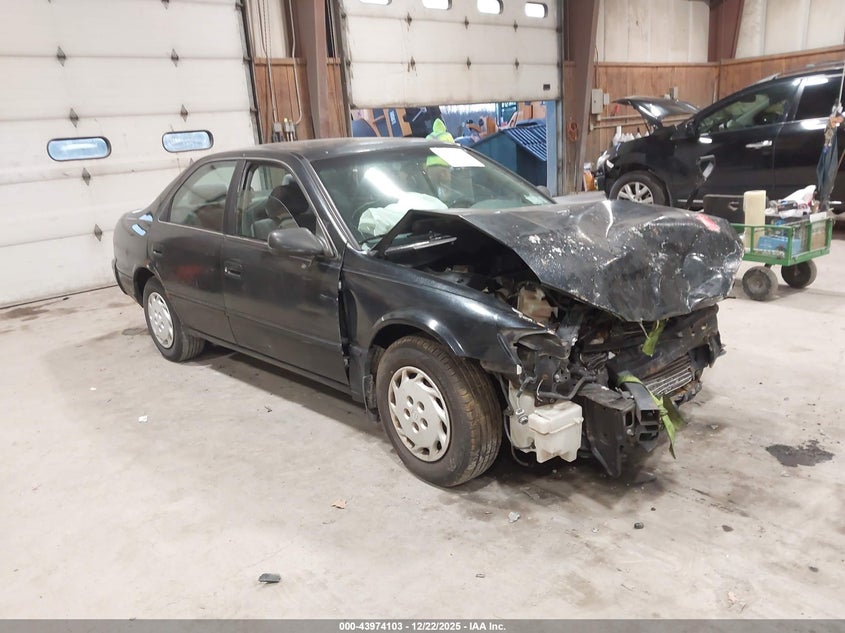 4T1BG22K6WU332469 1998 Toyota Camry Le auction photo 1