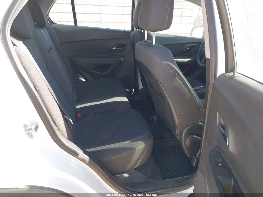 2019 Chevrolet Trax Ls VIN: 3GNCJNSB2KL246406 Lot: 43974136