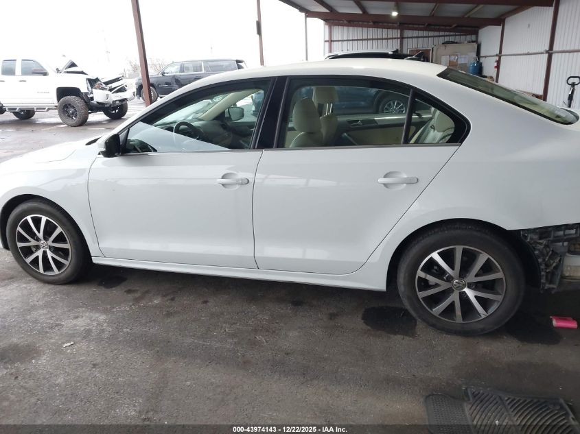 2017 Volkswagen Jetta 1.4T Se VIN: 3VWDB7AJ7HM250661 Lot: 43974143