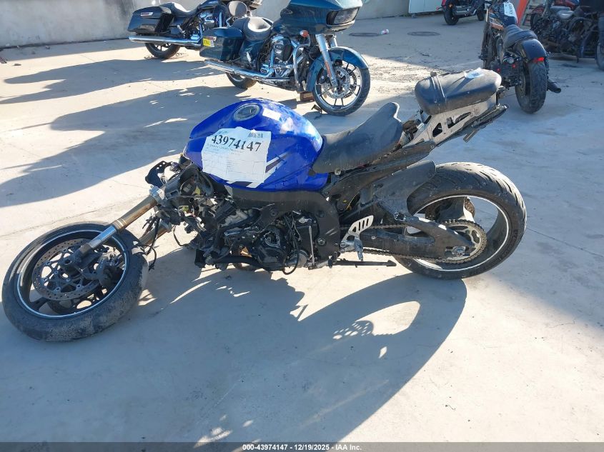 2007 Suzuki Gsx-R750 VIN: JS1GR7KA072106363 Lot: 43974147