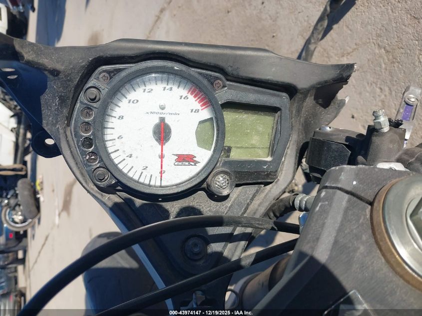 2007 Suzuki Gsx-R750 VIN: JS1GR7KA072106363 Lot: 43974147