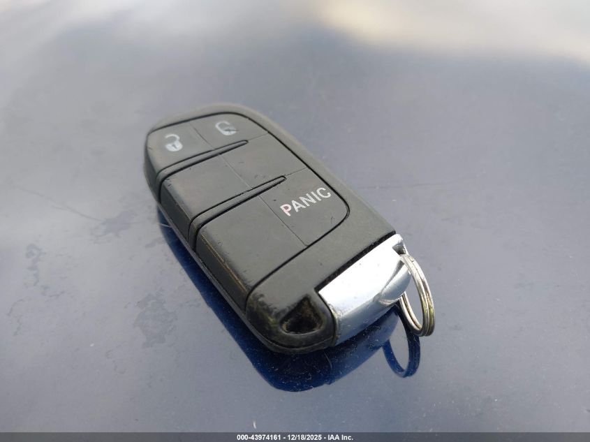 2018 Dodge Journey Se VIN: 3C4PDCAB9JT497302 Lot: 43974161