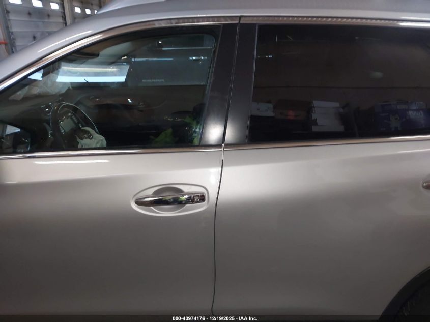 2018 Nissan Rogue Sl VIN: 5N1AT2MV3JC754065 Lot: 43974176