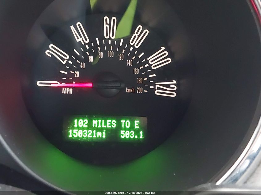 2007 Ford Mustang V6 Deluxe/V6 Premium VIN: 1ZVHT80NX75320585 Lot: 43974204