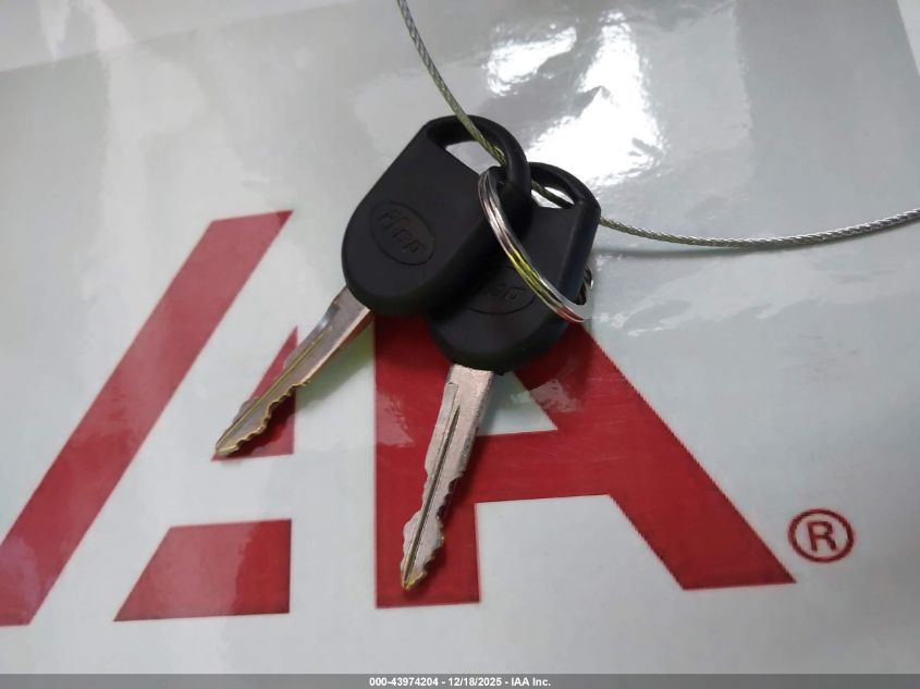 2007 Ford Mustang V6 Deluxe/V6 Premium VIN: 1ZVHT80NX75320585 Lot: 43974204