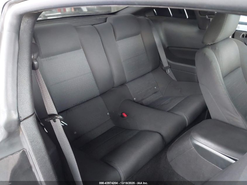 2007 Ford Mustang V6 Deluxe/V6 Premium VIN: 1ZVHT80NX75320585 Lot: 43974204