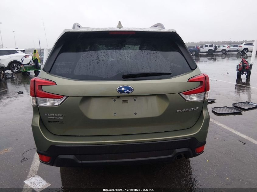 2020 Subaru Forester Premium VIN: JF2SKAJC6LH526996 Lot: 43974225