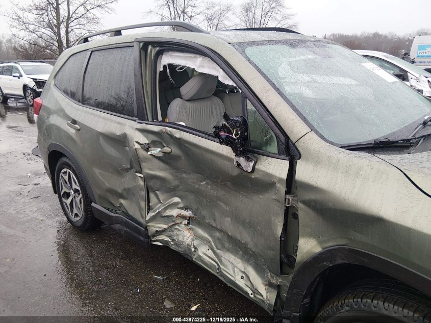 2020 Subaru Forester Premium VIN: JF2SKAJC6LH526996 Lot: 43974225