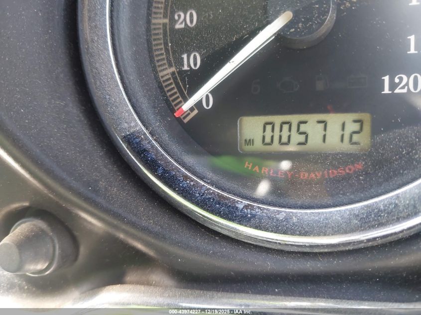 2008 Harley-Davidson Flhtcui VIN: 1HD1FC4178Y619942 Lot: 43974227