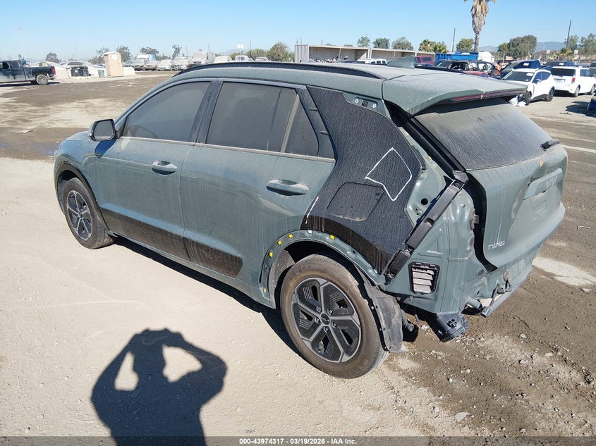 Vin: kndct3le3p5061126, lot: 44470013, kia niro sx 20233