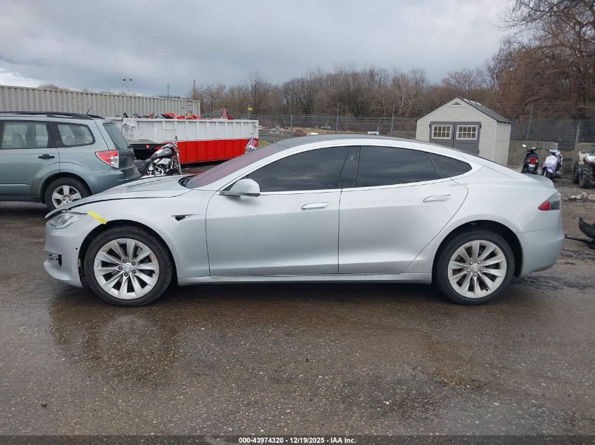 2018 Tesla Model S 100D/75D/P100D VIN: 5YJSA1E27JF243846 Lot: 43974320