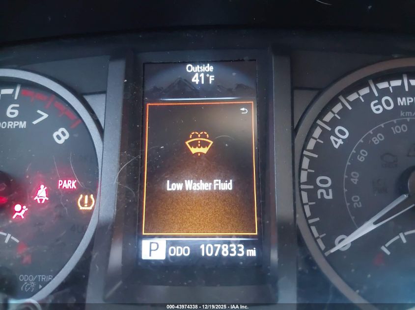 2017 Toyota Tacoma Sr5/Trd Off Road/Trd Sport VIN: 5TFCZ5AN3HX070265 Lot: 43974338