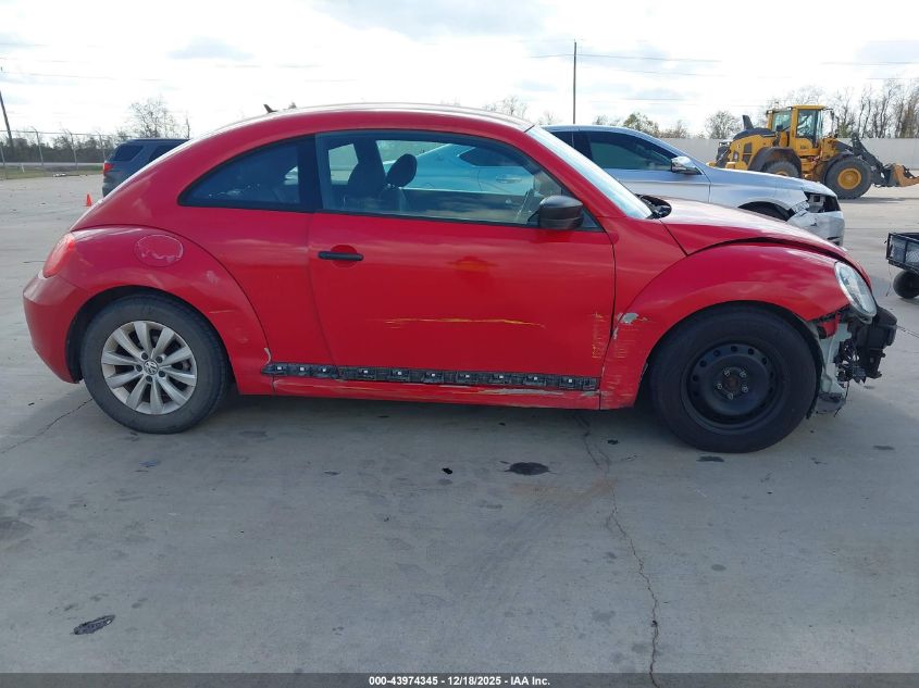 2014 Volkswagen Beetle 2.5L Entry VIN: 3VWFP7ATXEM611114 Lot: 43974345