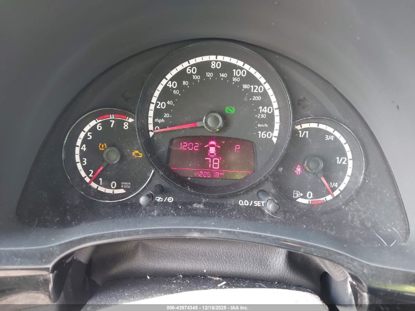 2014 Volkswagen Beetle 2.5L Entry VIN: 3VWFP7ATXEM611114 Lot: 43974345