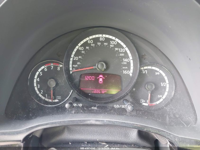 2014 Volkswagen Beetle 2.5L Entry VIN: 3VWFP7ATXEM611114 Lot: 43974345