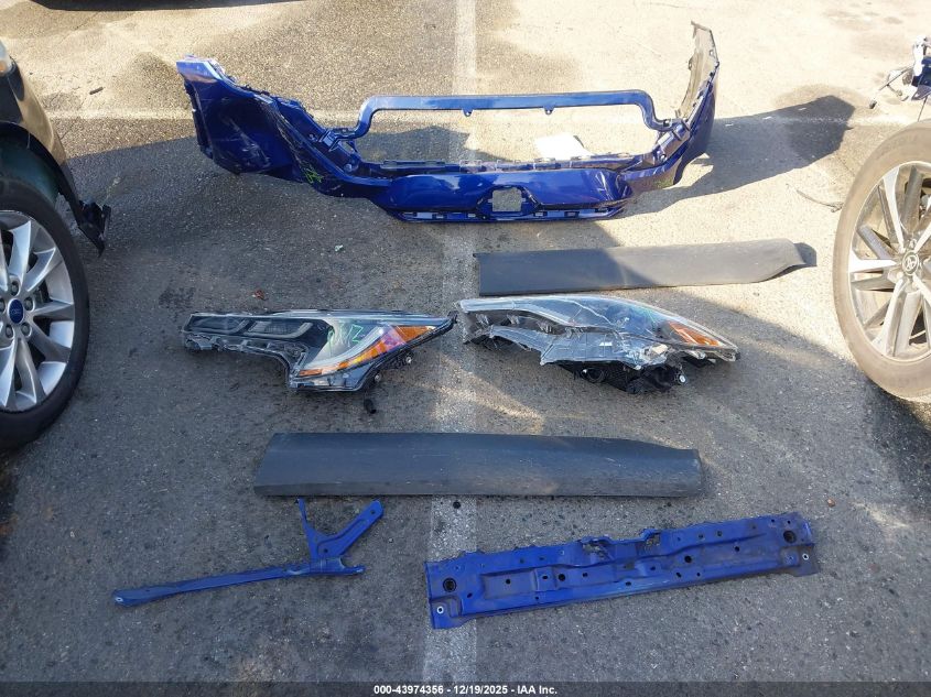 2024 Toyota Corolla Cross Hybrid Xse VIN: 7MUFBABG4RV017226 Lot: 43974356