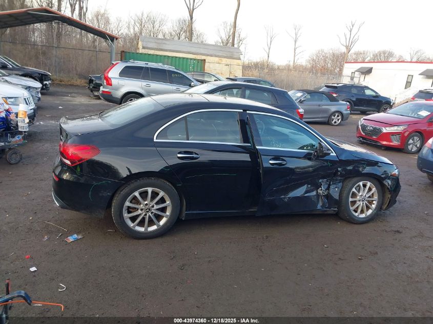 2019 Mercedes-Benz A 220 4Matic VIN: WDD3G4FB5KW001269 Lot: 43974360