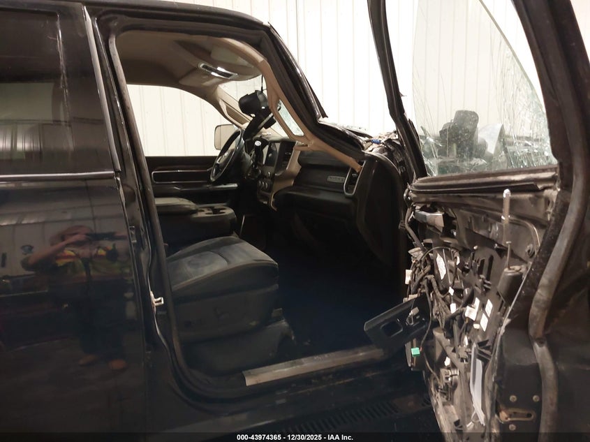 2022 Ram 2500 Laramie 4X4 6'4 Box