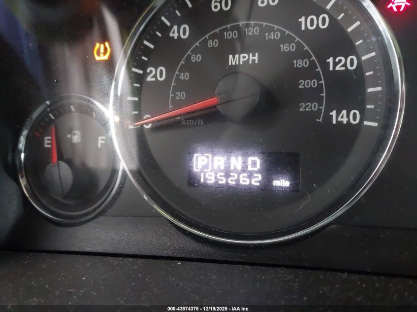 2010 Jeep Grand Cherokee Laredo VIN: 1J4PR4GK4AC111521 Lot: 43974378