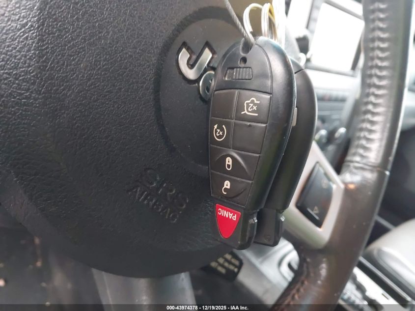 2010 Jeep Grand Cherokee Laredo VIN: 1J4PR4GK4AC111521 Lot: 43974378