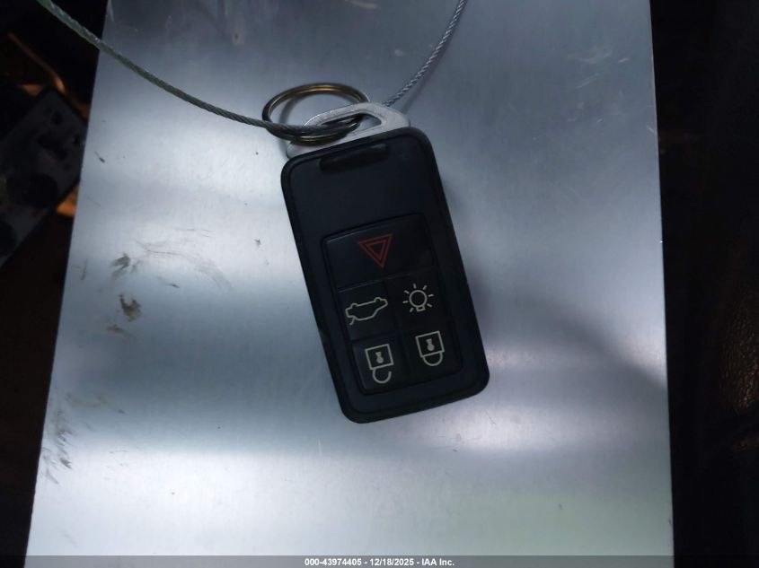 2017 Volvo Xc60 T6 Inscription VIN: YV449MRUXH2017356 Lot: 43974405