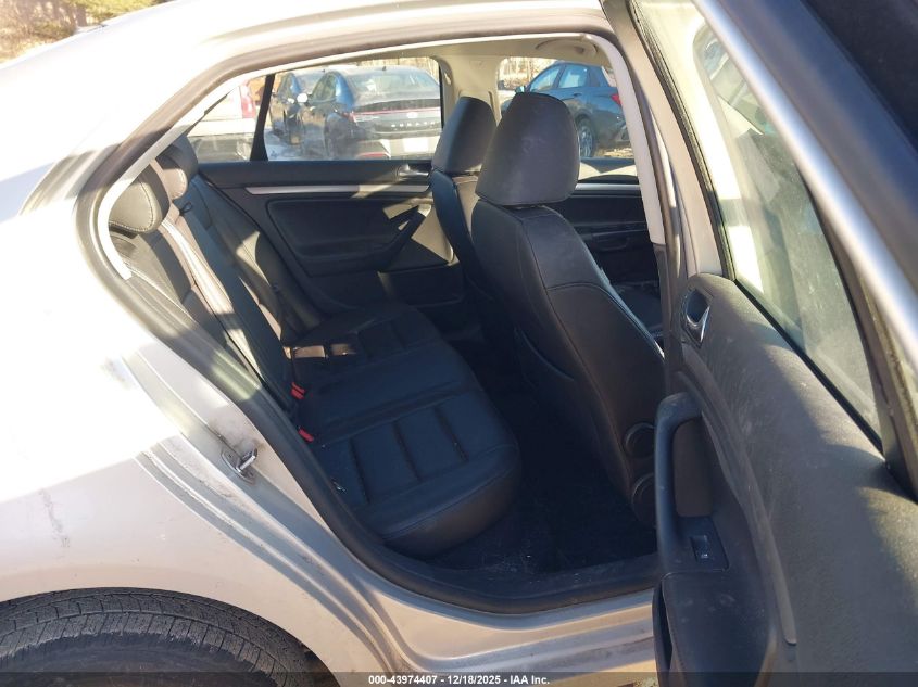 2010 Volkswagen Jetta Limited Edition VIN: 3VWAZ7AJ0AM099554 Lot: 43974407